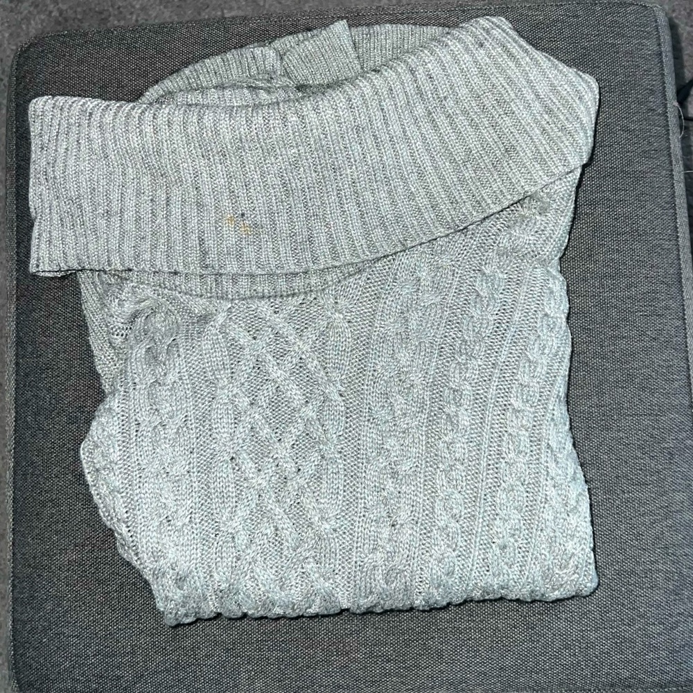 Knit sweater